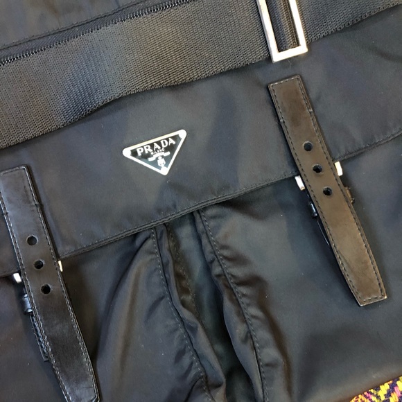 SOLD ✅Authentic PRADA Nylon Vela Messenger Bag - Picture 5 of 12